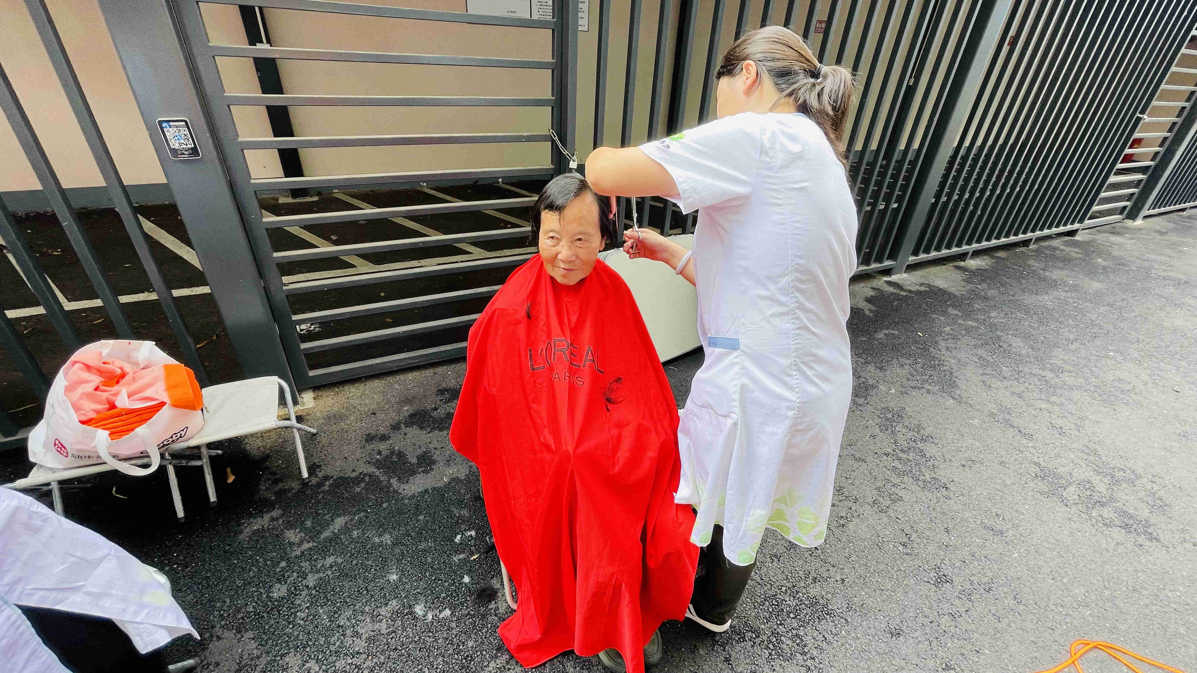 10.9创氪公益走进周桥街道开展助残扶弱公益活动